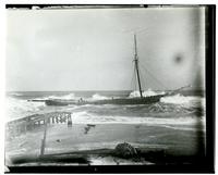 [Wrecked schooner A.M.S. Taunton] [graphic].
