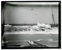 [Wrecked schooner A.M.S. Taunton] [graphic].