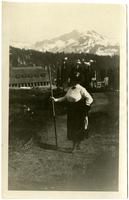 Aunt Elizabeth, Mt. Rainier [graphic].