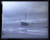 Wrecked ship Malta at Ocean Beach (10 Av.), [Sea Girt, NJ] [graphic].