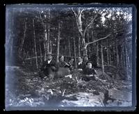 [Group on Overlook Mt. Ann Emlen, Mary Emlen, Elliston P. Morris, Samuel B. Morris, & Martha C. Morris]. [Catskills] [graphic].