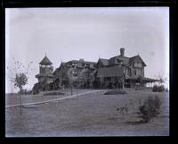 Luray Inn from lawn, [VA] [graphic].