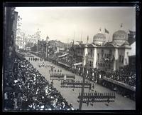 Conn[ecticut] Troops [marching up Broad Street during U.S. Constitutional Centennial Celebration, Philadelphia] [graphic].