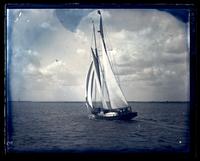 Schooner Helen, stern view, opp. Fort Mifflin [Philadelphia] [graphic].