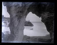 Looking through Natural Arch, [Bermuda] [graphic].