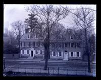 [Deshler-Morris House & Schaeffer's from scaffolding of new Market Square church on a leval with Snellenberger's caves, Germantown] [graphic].