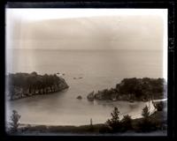 Bay on south Shore below Gibbs Hill Lighthouse, [Bermuda] [graphic].