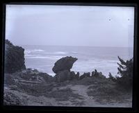 Balanced rock at Hungry Bay, [Bermuda] [graphic].