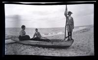 [Elliston Perot Jr., Marriott Canby Jr., and Jane Rhoads Morris in boat, Sea Girt] [graphic].