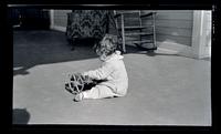 [Janet Morris playing on a porch], Sea Girt, NJ