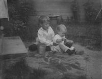 [Walter N. and Elizabeth Berry playing in the dirt, 201 Righter Street, Manayunk] [graphic].