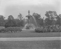 [Grand Fountain, near Dauphin Street, East Fairmount Park] [graphic].