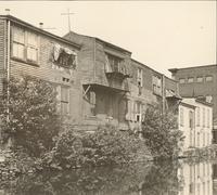 [Frame houses next to Manayunk canal, Philadelphia] [graphic].