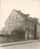 A quiet and restful looking old home on Paul St. Frankford Phila[delphia] [graphic].