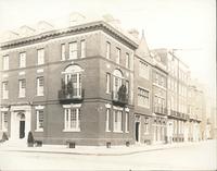 [John C. Bell and other residences, 22nd and Locust Streets, Philadelphia] [graphic].