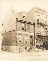 [Philadelphia residence -- unidentified location] [graphic].