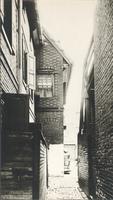 [Entrance to McKinley's Court -- west from 516 North Second Street, Philadelphia] [graphic].