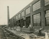 Construction of wall, unid. location], August 31, 1922.