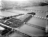 [Track meet on City Island, Harrisburg, Pennsylvania.]