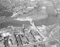 [University Avenue Bridge under construction, connecting the Grays Ferry and West Philadelphia neighborhoods, Philadelphia.]