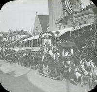 [Peace Jubilee parade, Cannstatter Volksfest-Verein float in front of the Keneseth Israel Temple, 1717 North Broad Street, Philadelphia.]