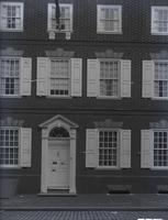 Morris House, door, 225 S. 8th St., blt. 1785. [graphic].